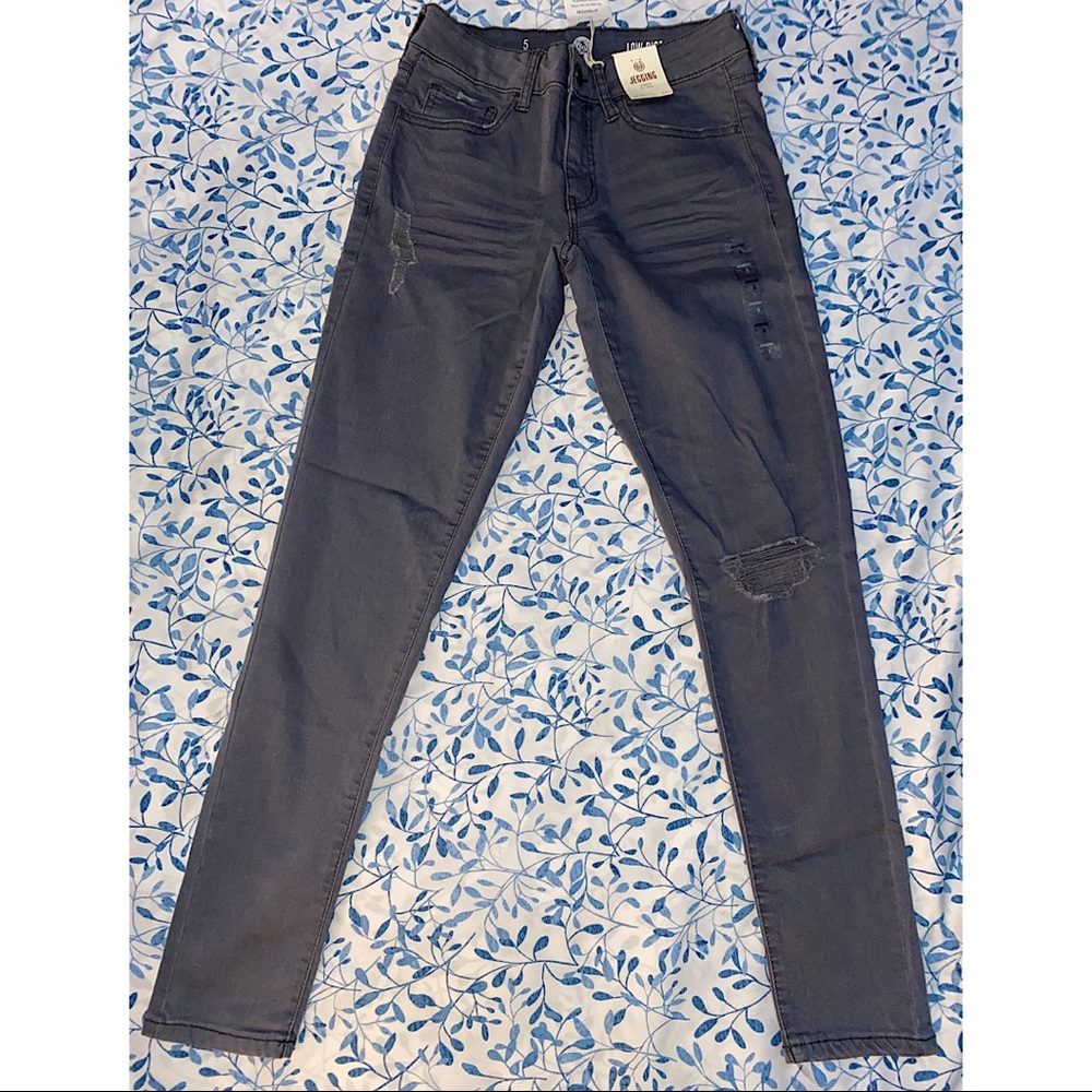 Low rise skinny jeans